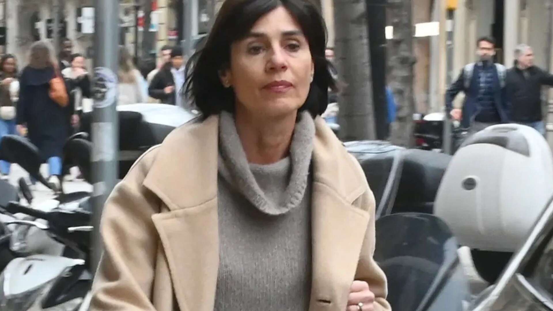 Pep Guardiola’s wife steps out with wedding ring on despite split