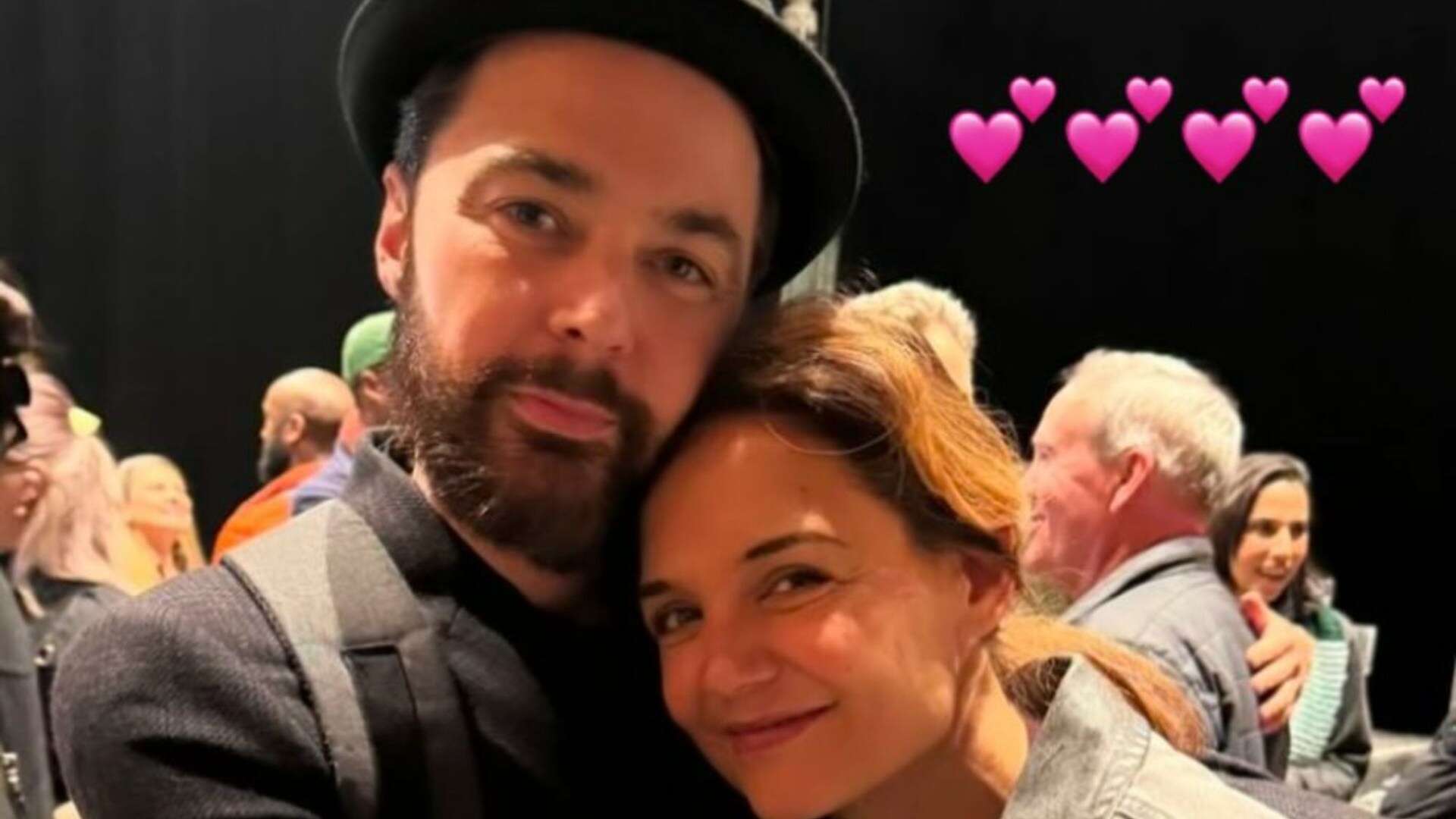 US sitcom star unrecognisable as he cuddles up to Katie Holmes for sweet pic