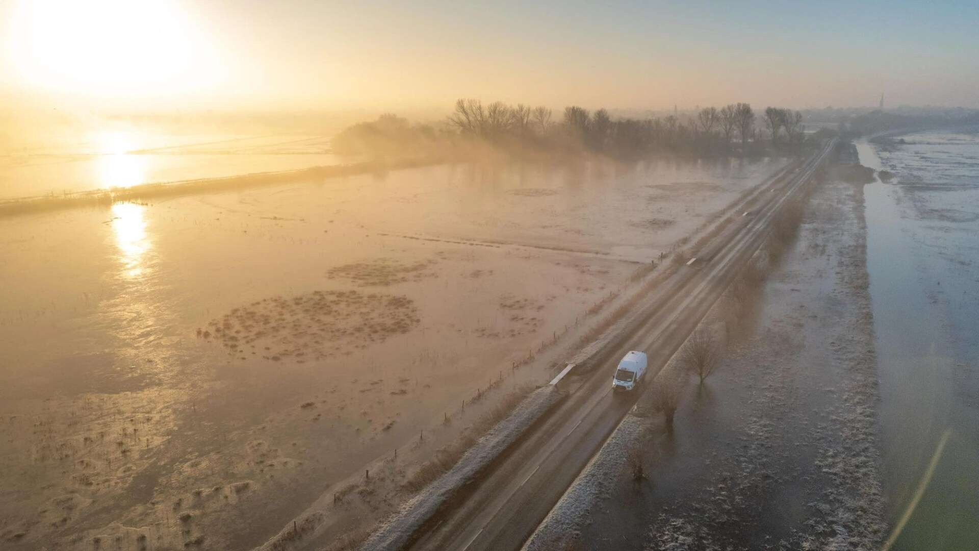 UK hit by 9 amber cold health alerts after coldest January night for 15 years