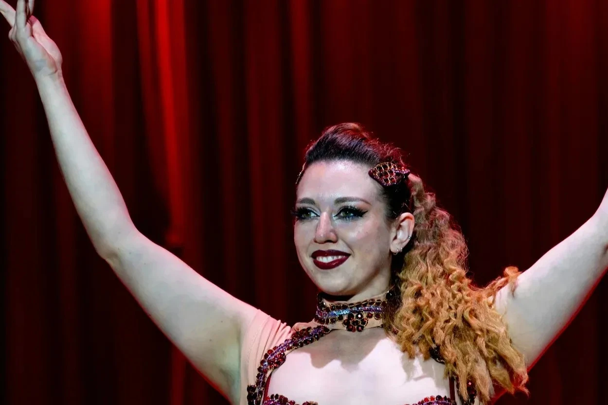 Trapeze artist killed in 16ft plunge pictured for first time