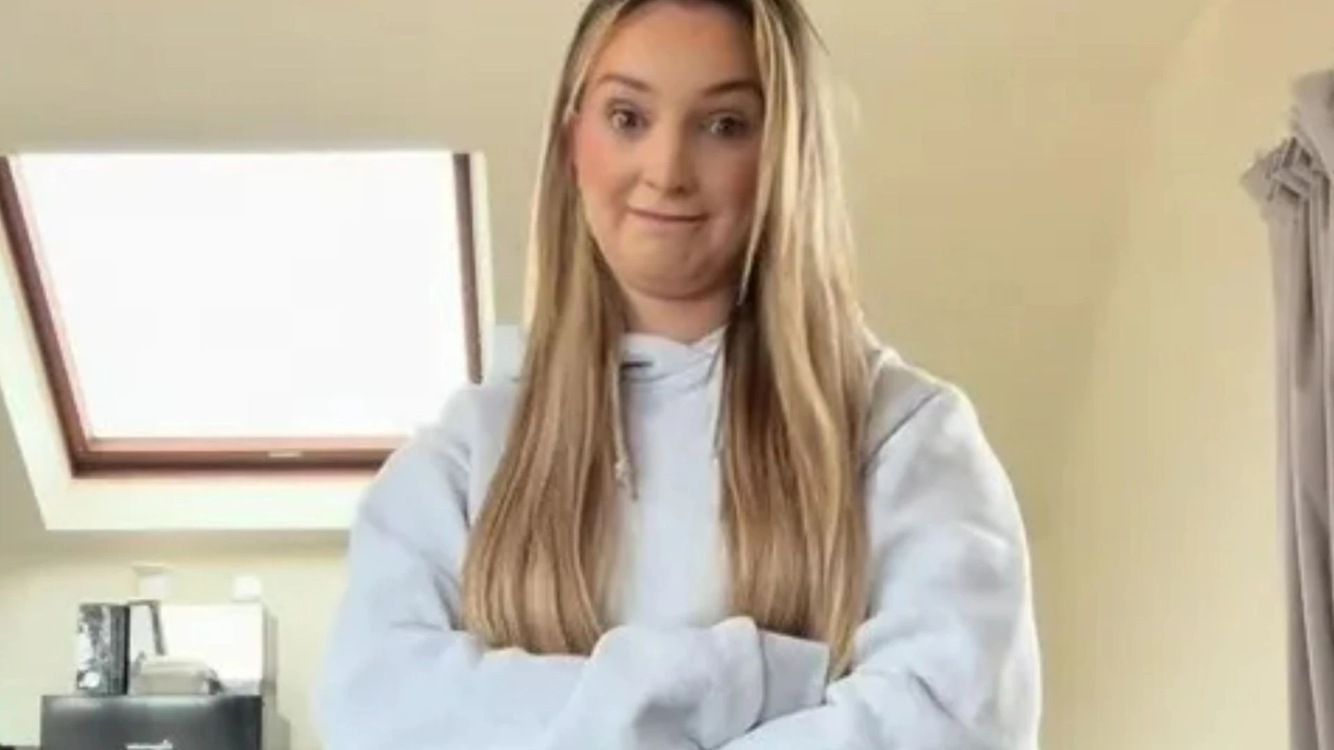 Mum-of-22 Sue Radford's daughter Chloe sobs over her toddler's DIY haircut