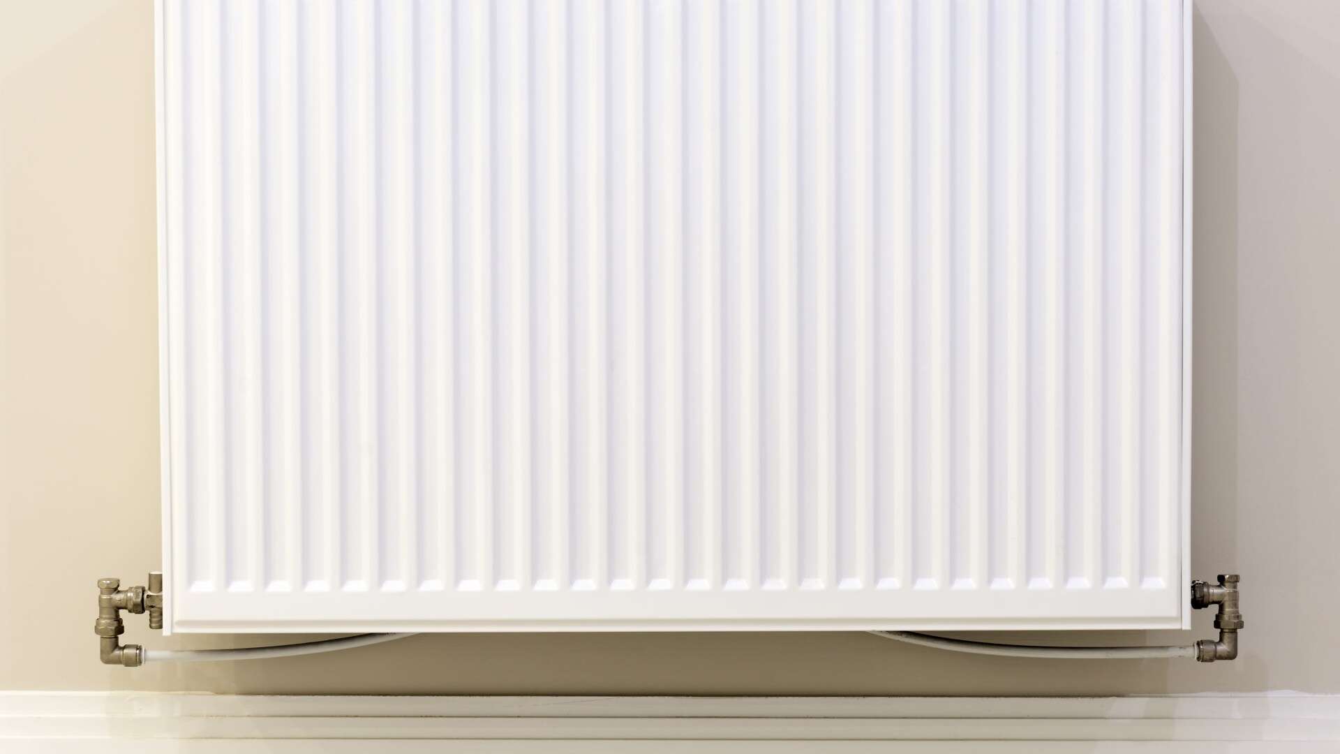 Overlooked cleaning hack makes your heating more effective, you only need a sock