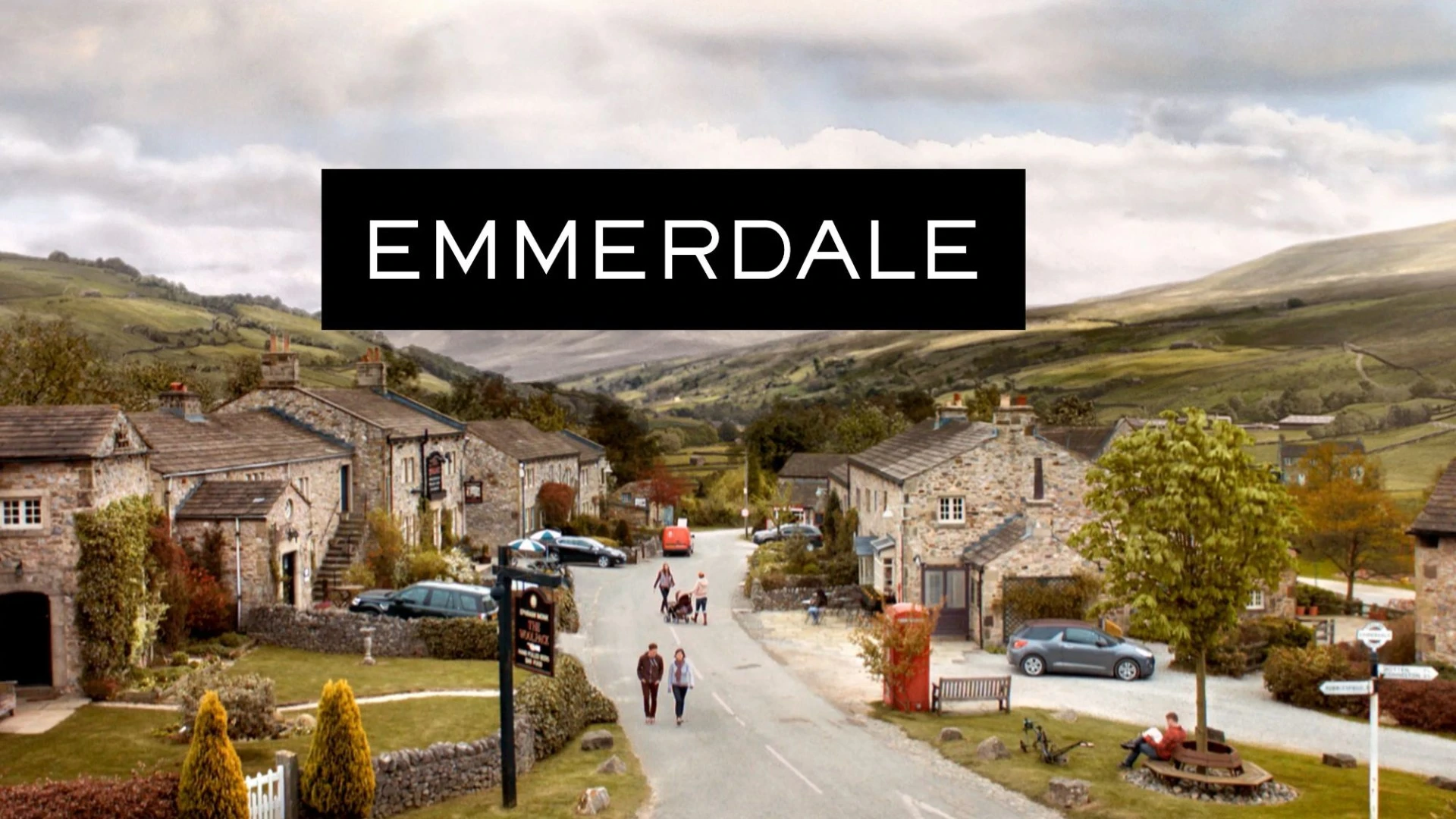 Emmerdale actress with very famous husband lands role in Corrie
