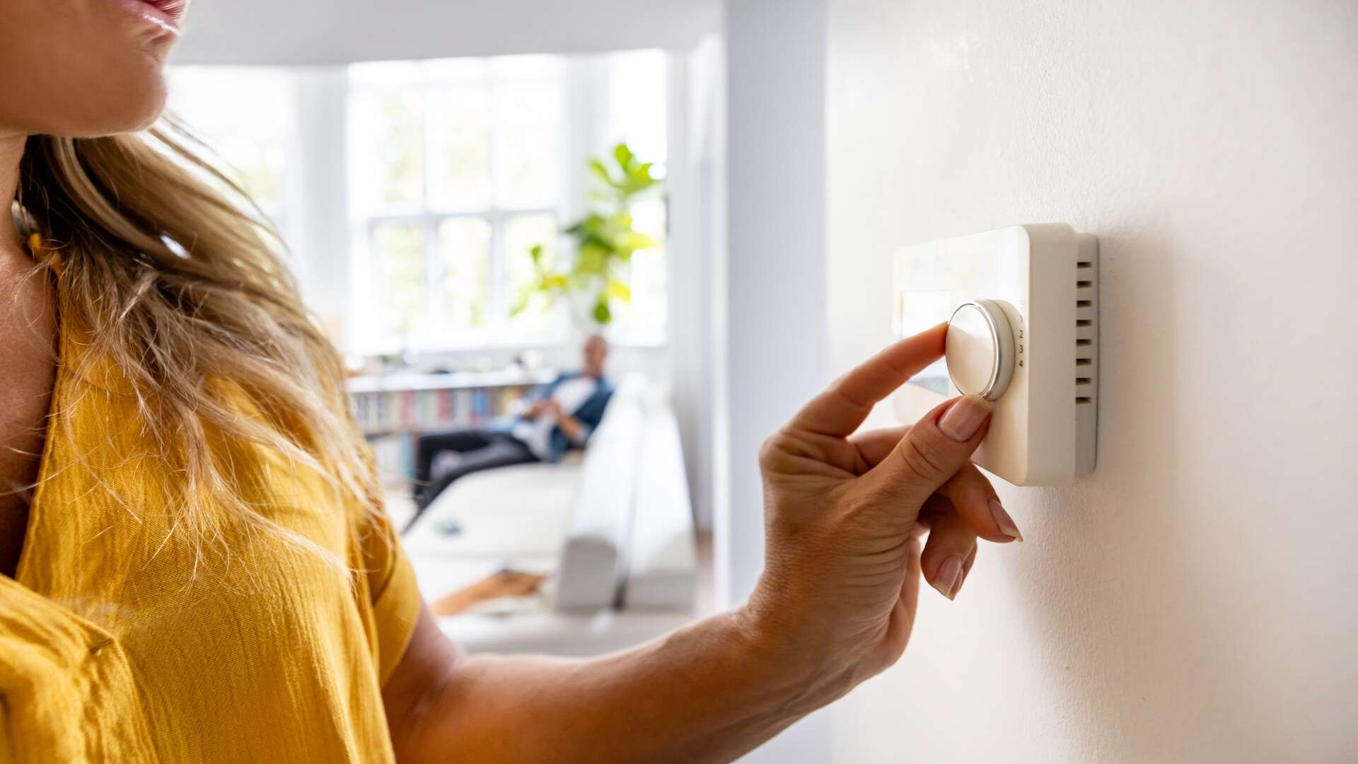 The 5 minute task that makes your home heat up fast & can save you £300 a year