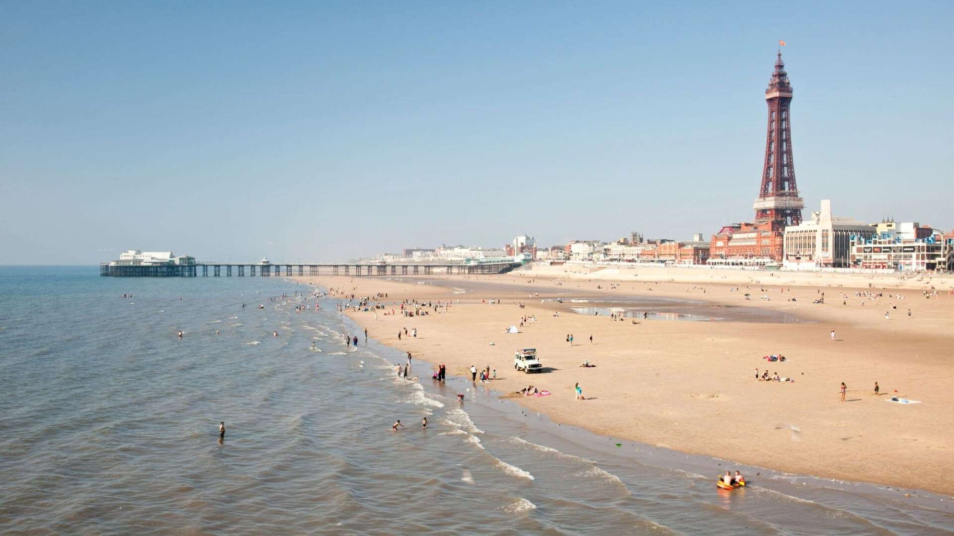 Mystery as man in his 20s found dead on popular beach in UK seaside resort