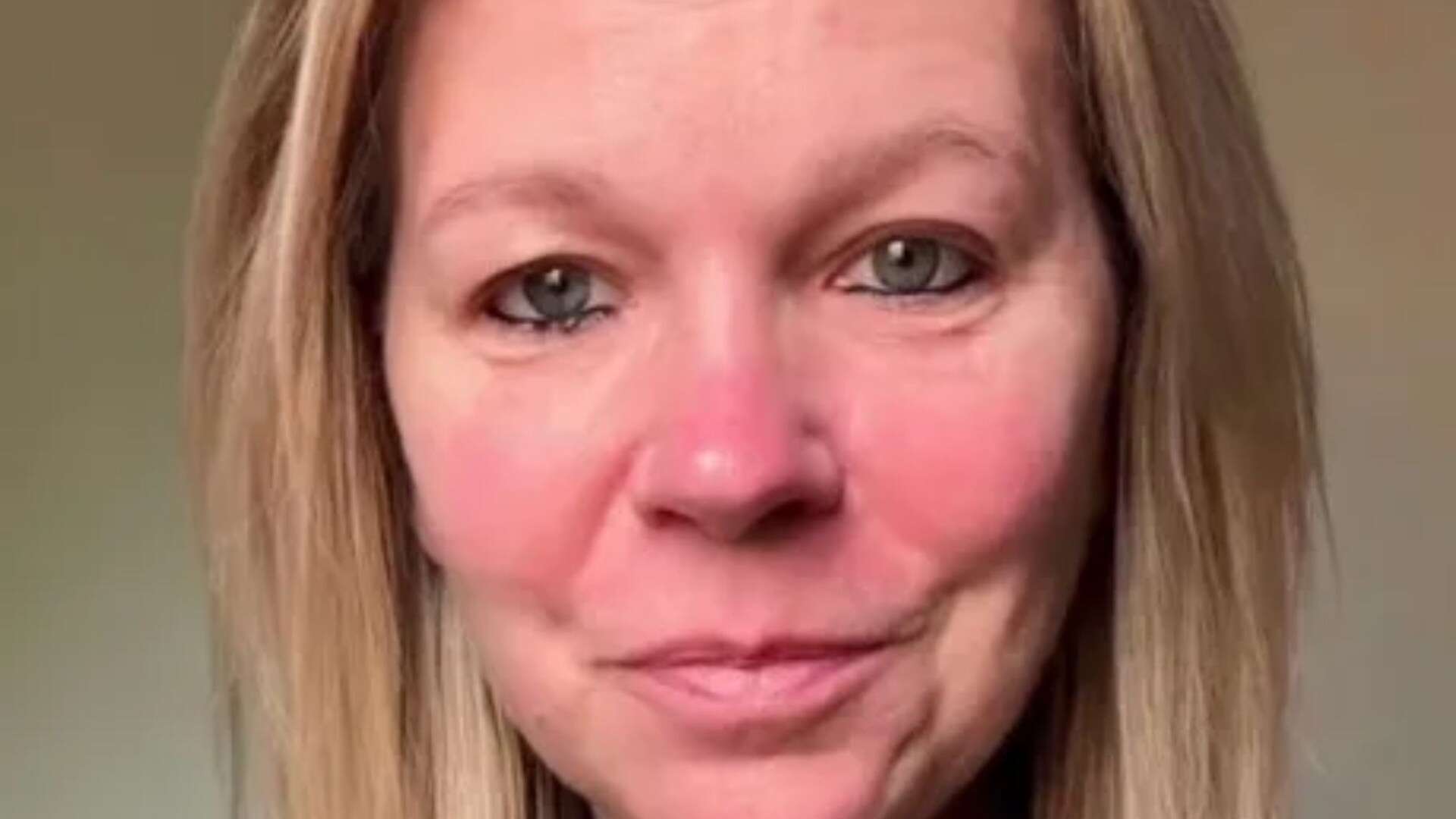 People cry as mum, 51, wipes 'years off her face' by REMOVING a makeup step