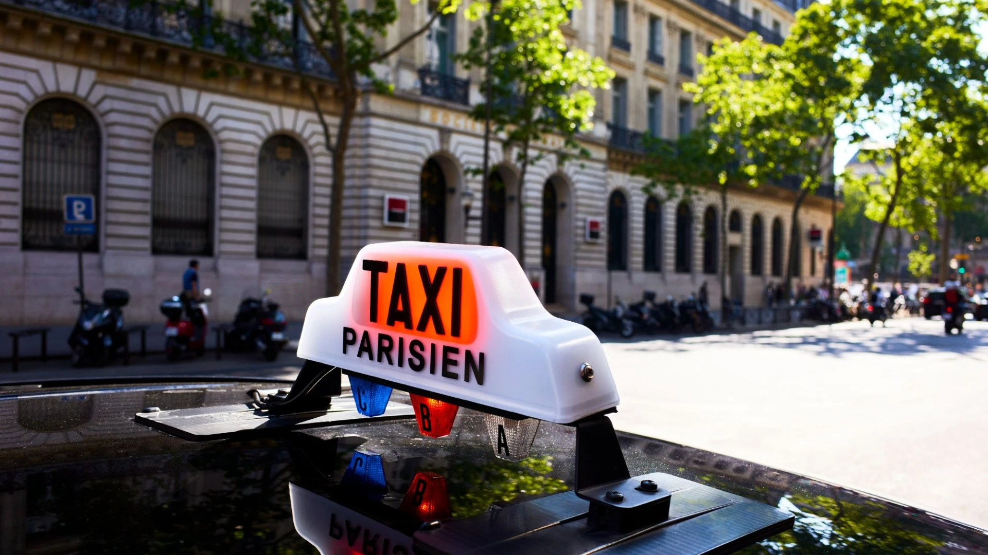 Brit tourist 'repeatedly raped by taxi driver' in horror attack in Paris