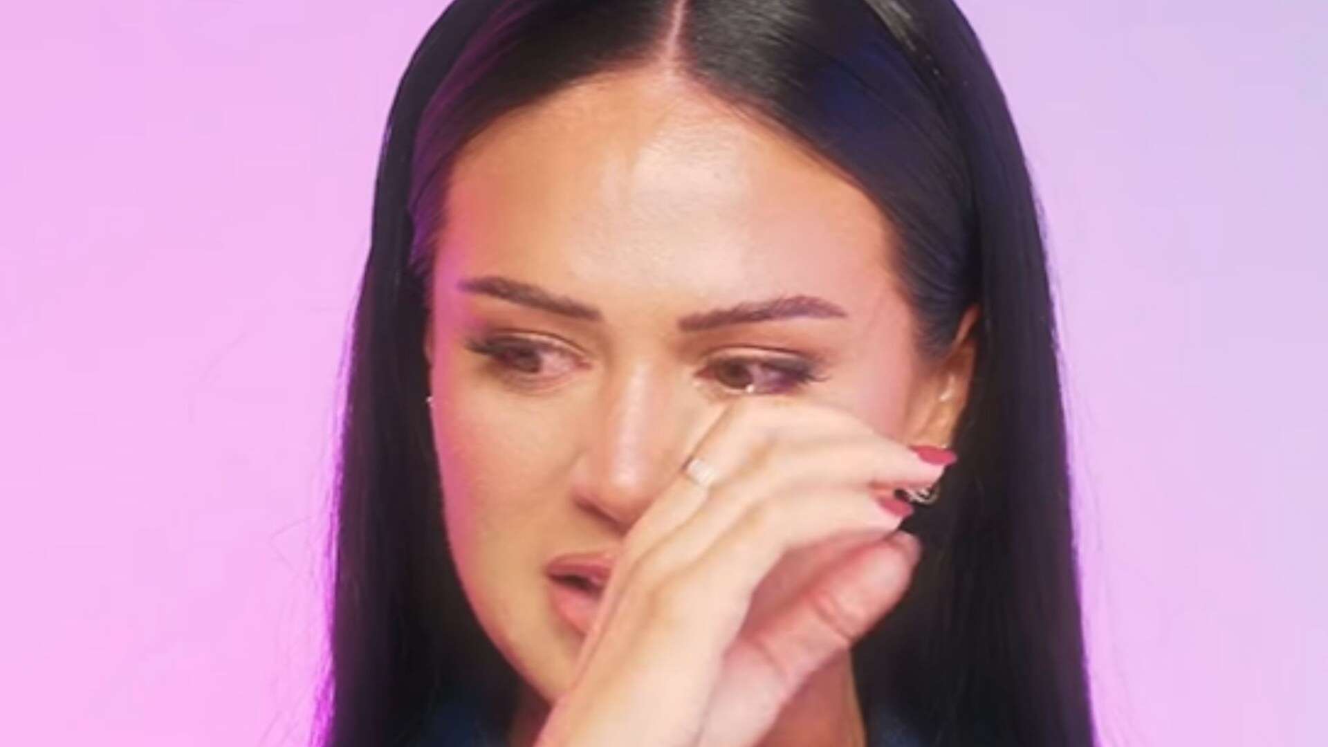 Love Island's Olivia Hawkins in tears as she reveals truth about 'leaked texts'