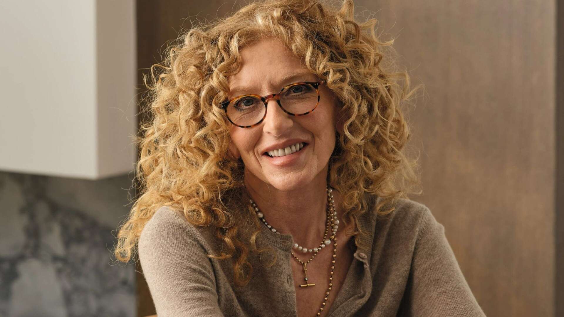 Kelly Hoppen's 12 cheap hacks to transform your tired home into stylish space