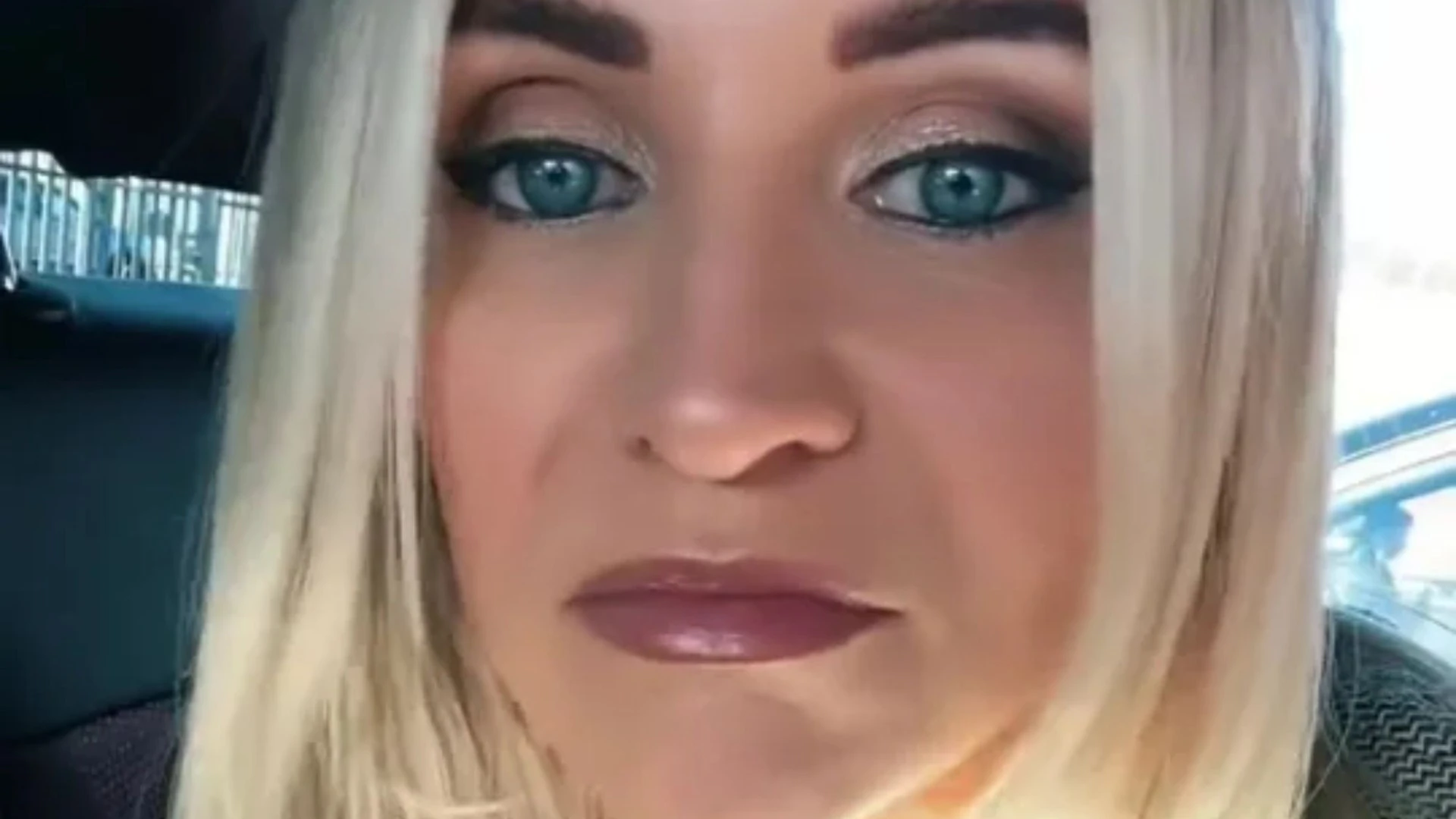 Woman says it should be 'illegal' for 'overweight mums' to wear nude bottoms