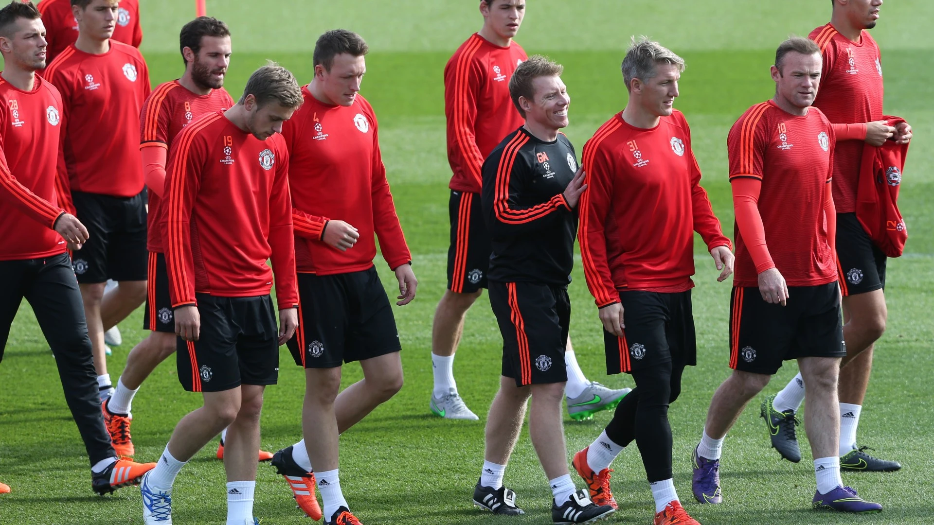  Ex-Man Utd wonderkid tipped to replace Wayne Rooney wakes up unemployed aged 29
