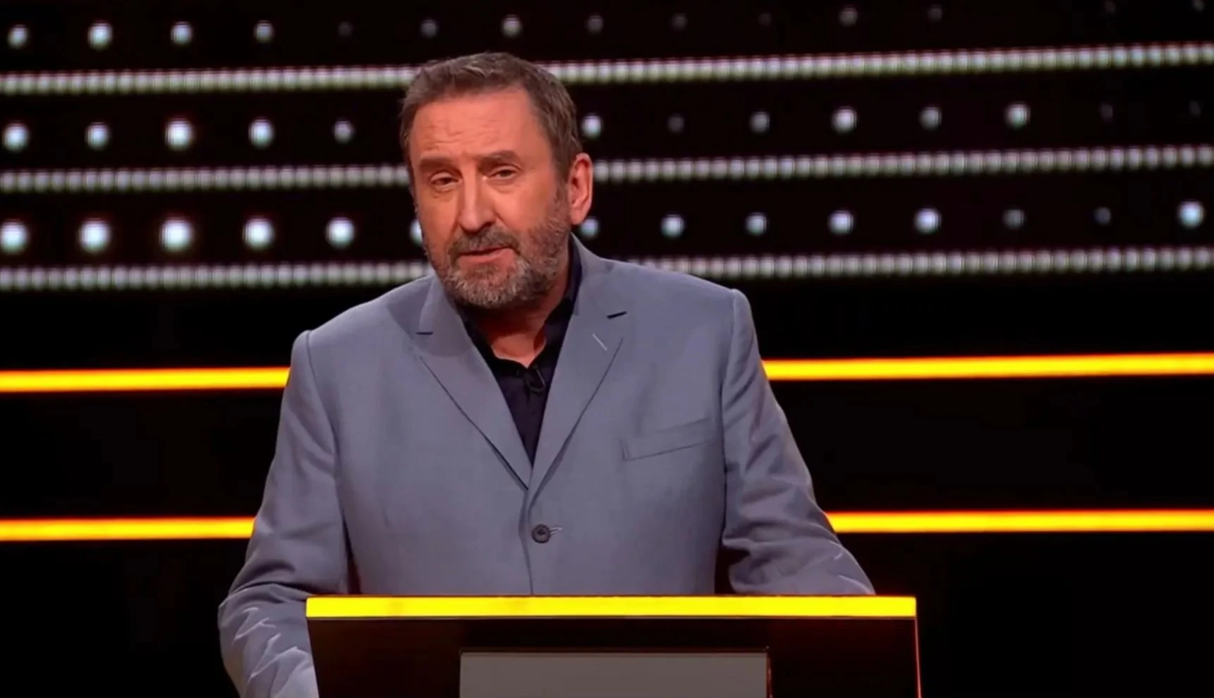 The 1% Club viewers stunned as Lee Mack reveals real name - did you know it?