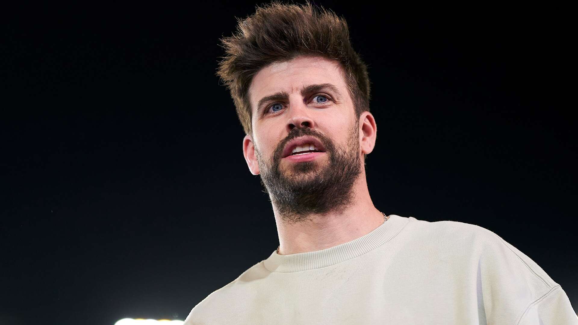 Pique proposes bizarre law change that would see both teams get zero points