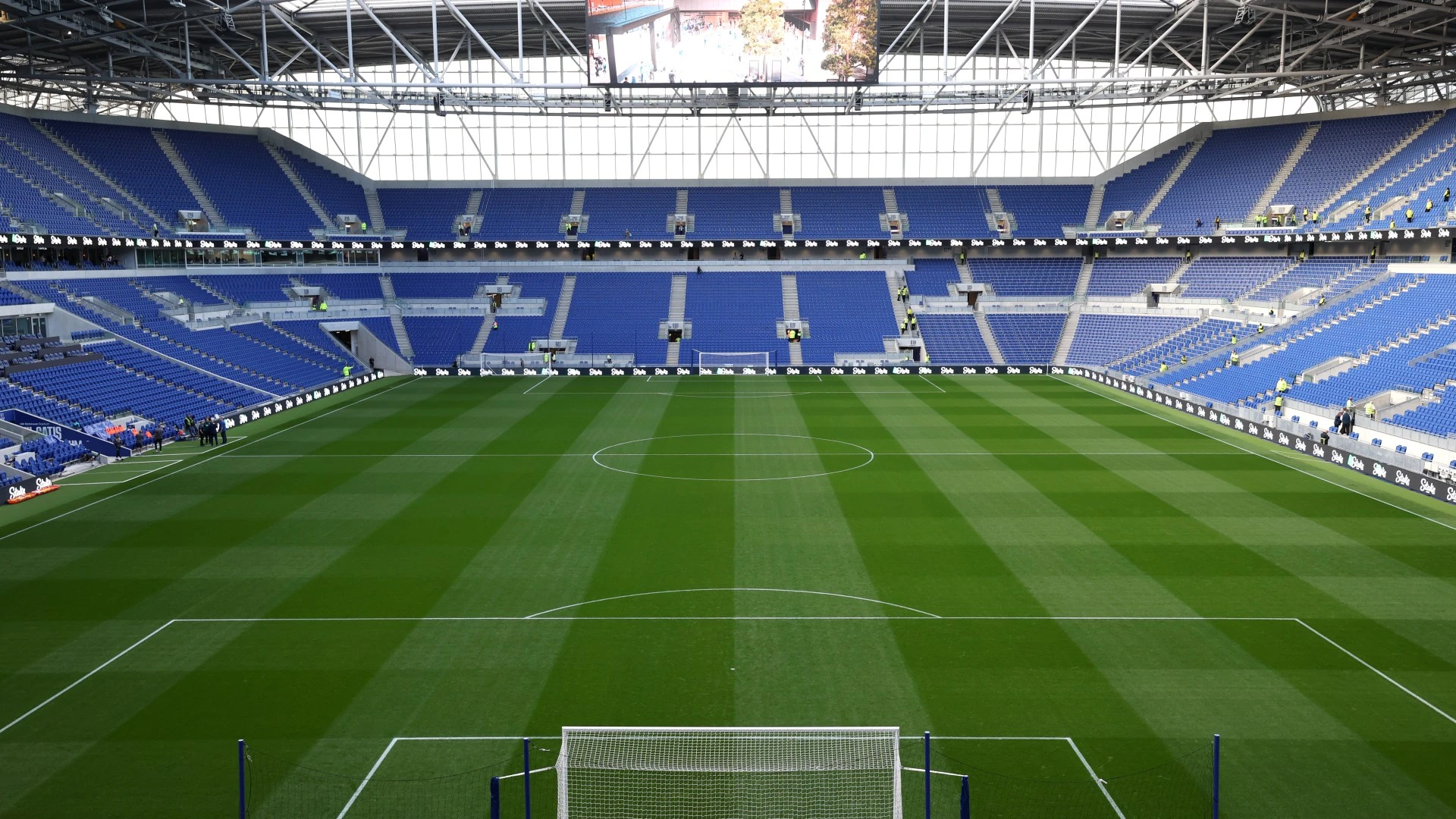 Everton clash against Mansfield delayed barely 10 minutes before KO