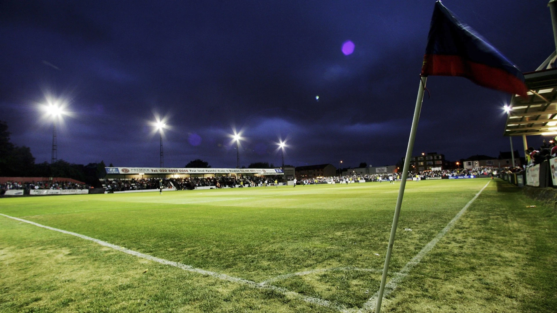 Non-league clash abandoned with seconds left as stadium plunged into darkness