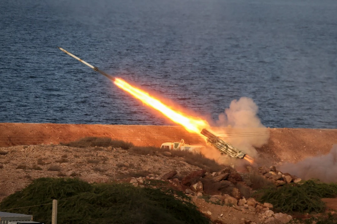 War between US and Iran has never been closer, warns ex-UK ambassador