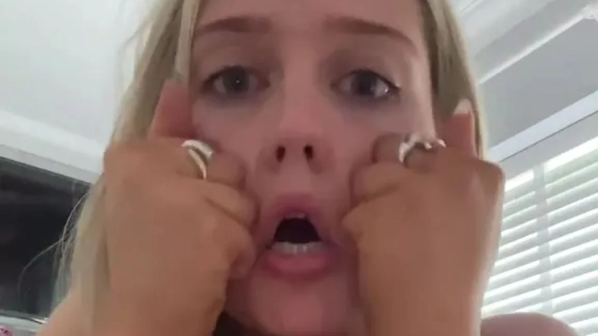 Mum-to-be sparks debate with furious rant as baby daddy goes on £2k holiday