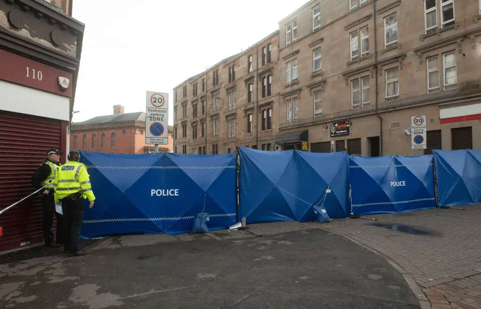 Boy, 15, dies on Glasgow street as cops lock down scene amid hunt for killer