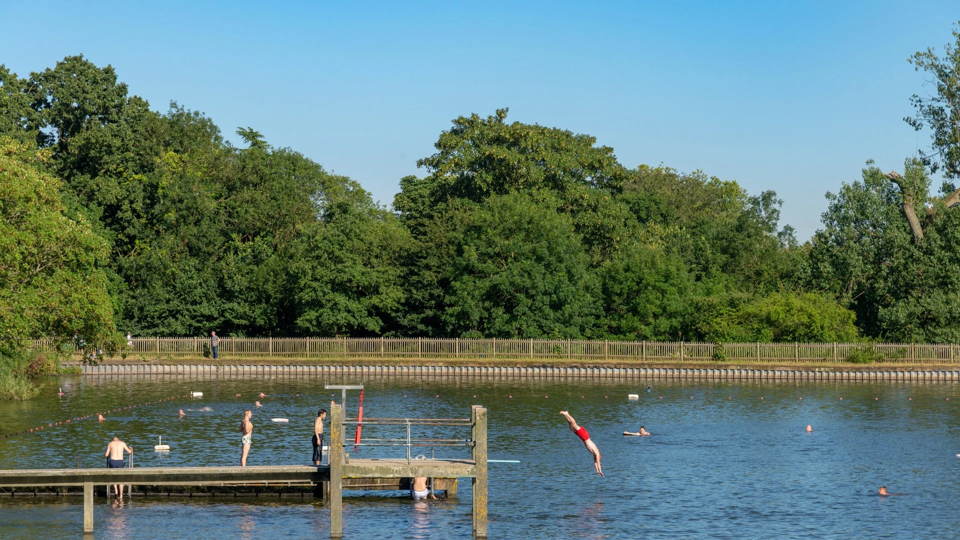 Inside the A-list lido in London loved by celebs that only costs only £5 to enter