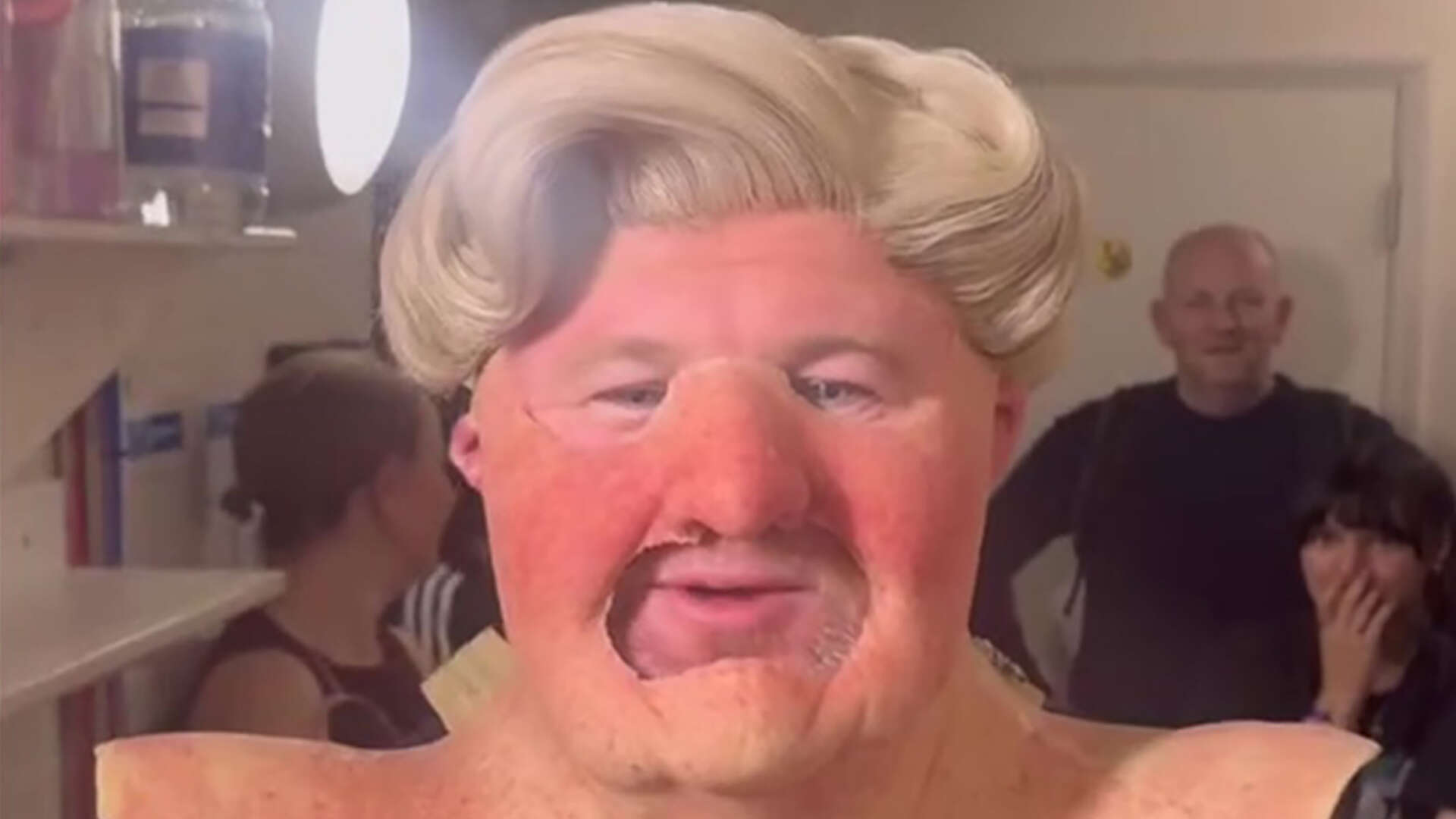 Man Utd legend looks unrecognisable as he wears Mrs Doubtfire mask