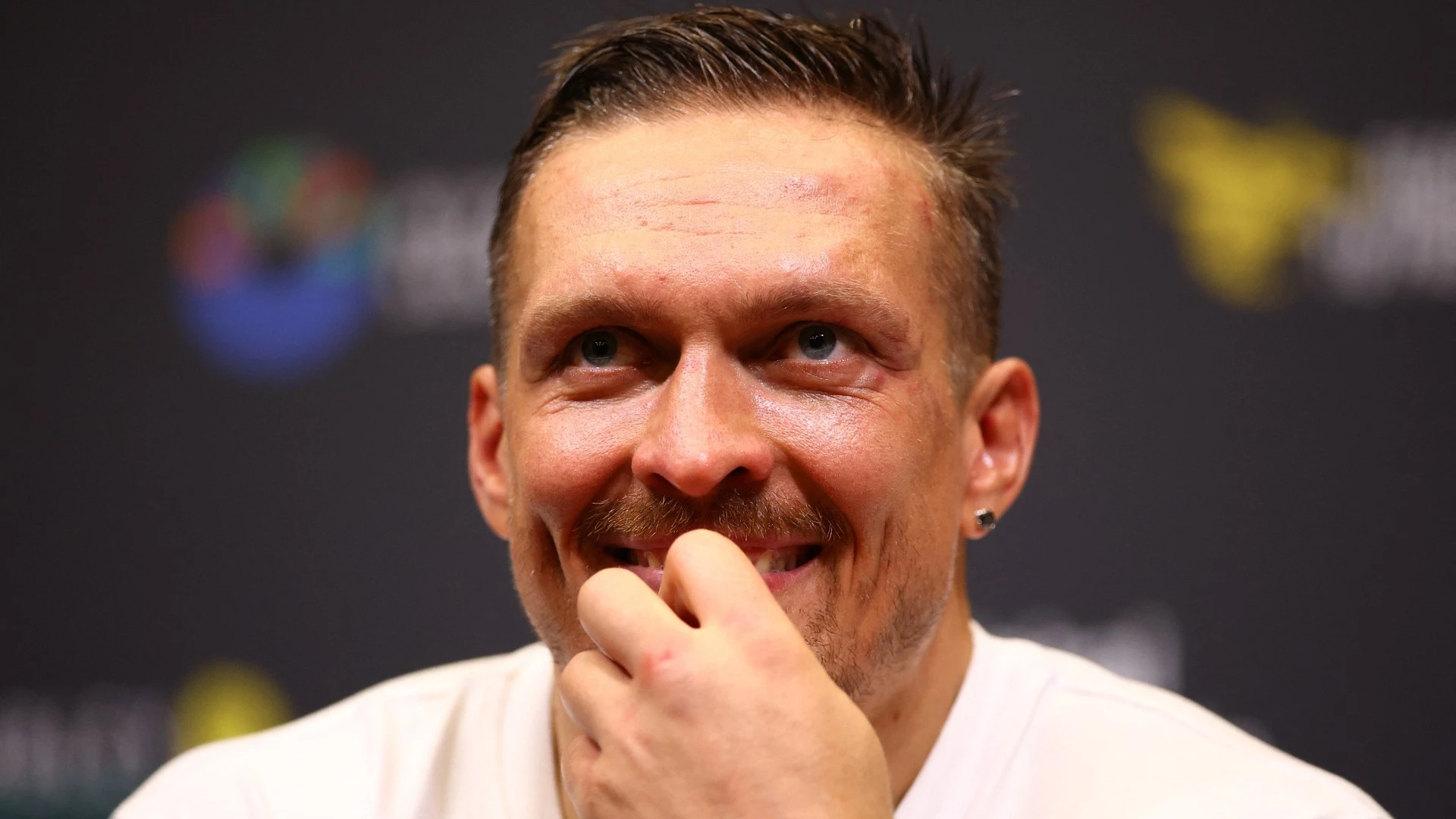 Oleksandr Usyk ordered to face rare 'heavyweight who can cause him problems'