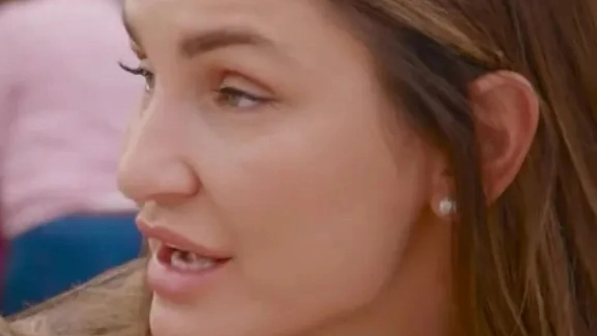 Sam Faiers mum-shamed for having 'no control over kids' amid son misbehaving