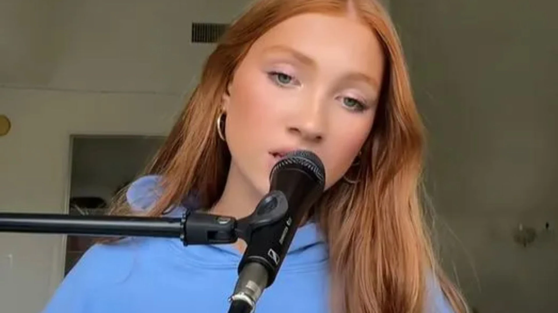 Nepo baby daughter of huge popstar reveals she’s launching singing career