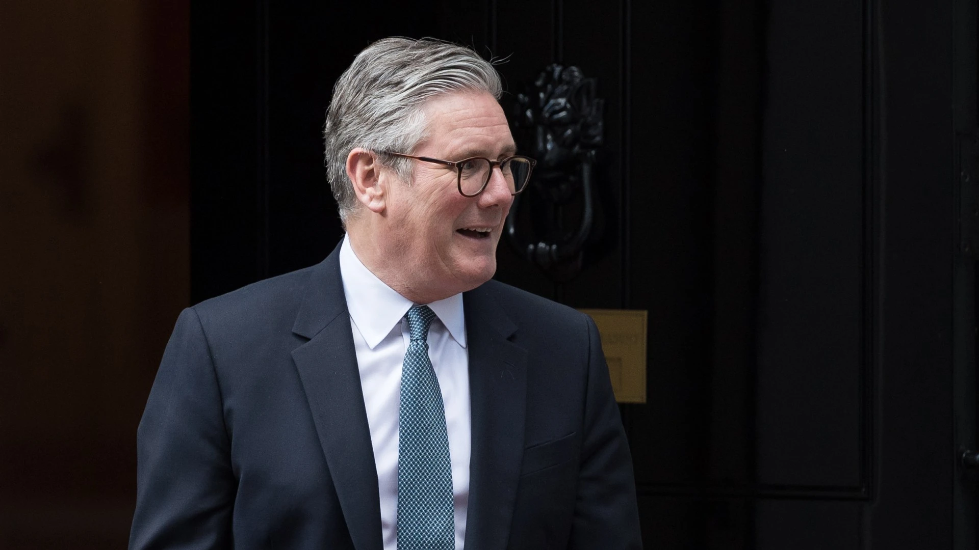 Chaos as High Court STOPS Keir signing Chagos deal with hours to go