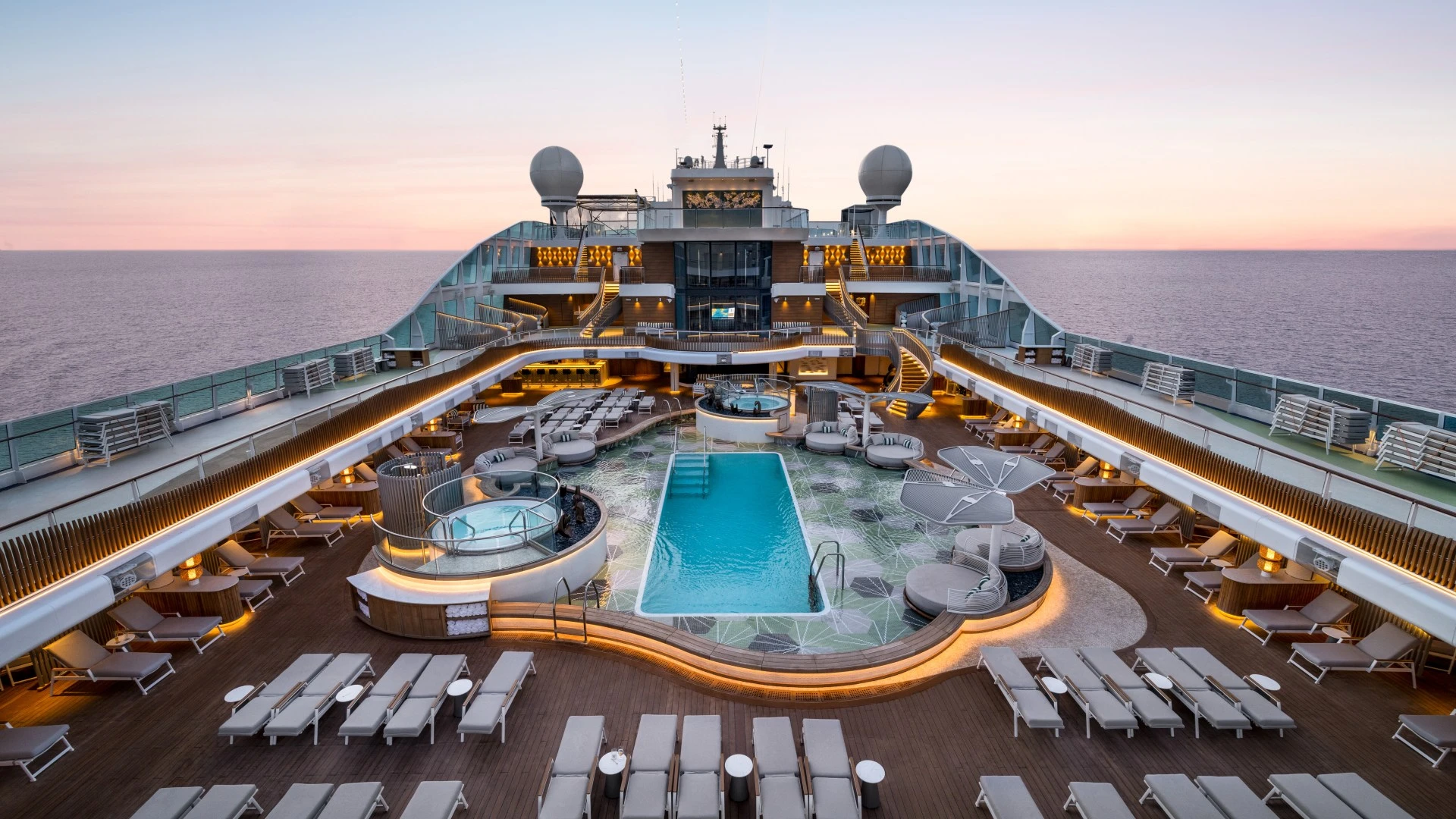 I went on Oceania's foodie cruise ship with Bond-like bars & 10am pasta