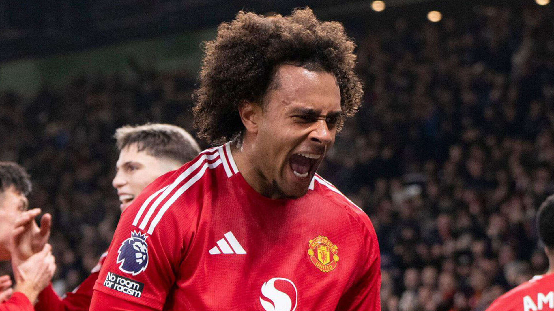 Zirkzee sent warning after Man Utd star's X-rated celebration in Southampton win