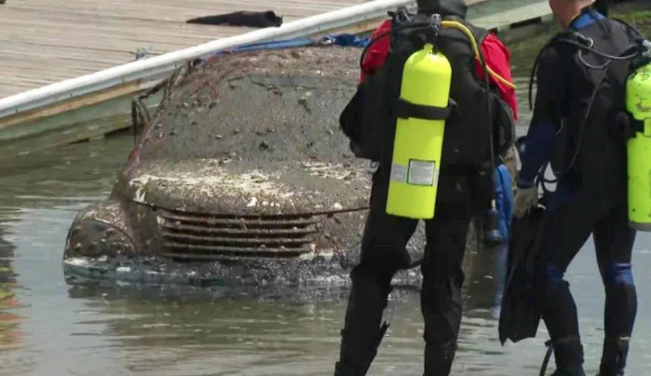 Grim discovery in car hauled from water sparks breakthrough in 15yr old cold case