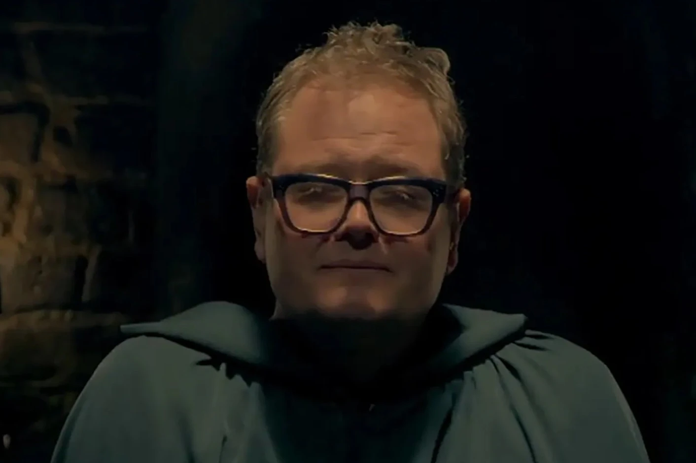 'Betrayed' Celebrity Traitors star hits out at backstabbing Alan Carr 