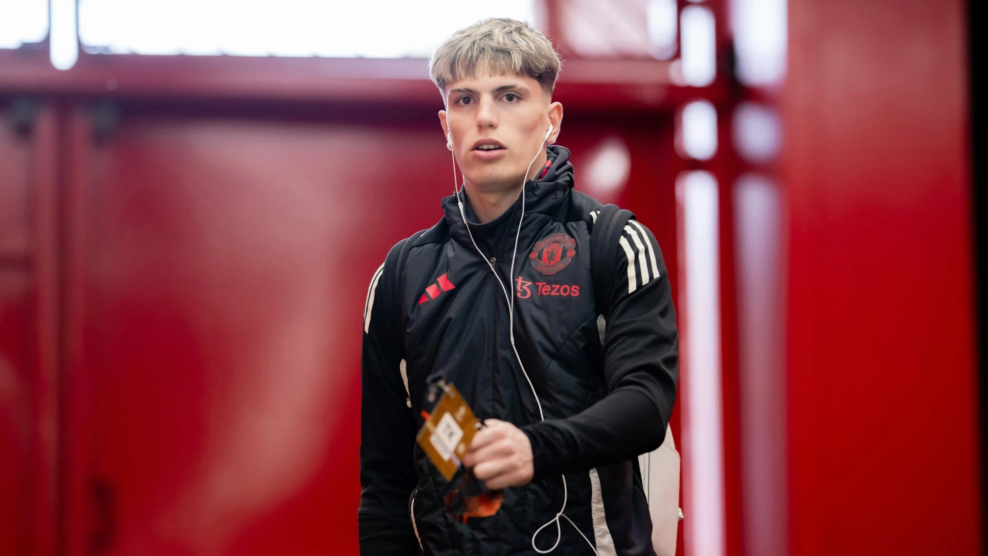 Red Devils look to keep season alive and book semi-final spot