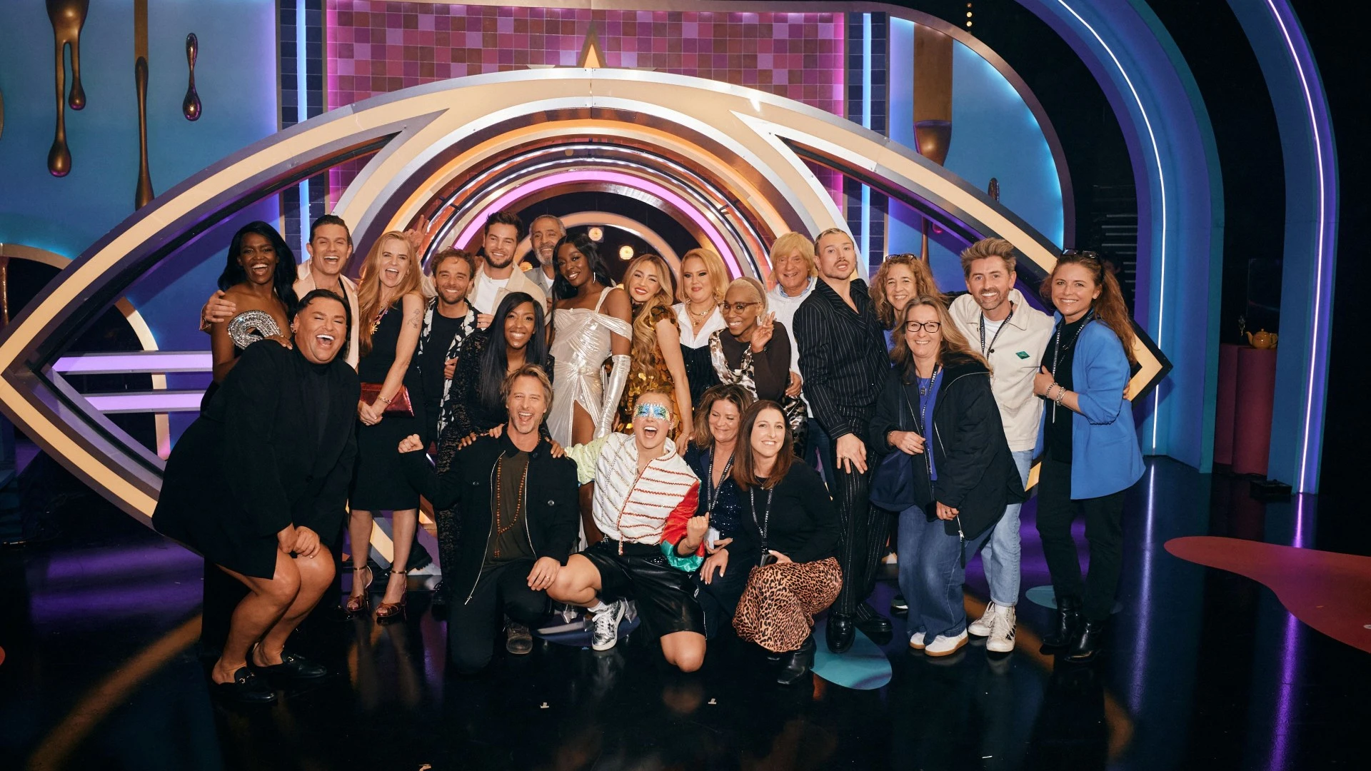 CBB feud exposed after shock finale as star awkwardly snubs housemates