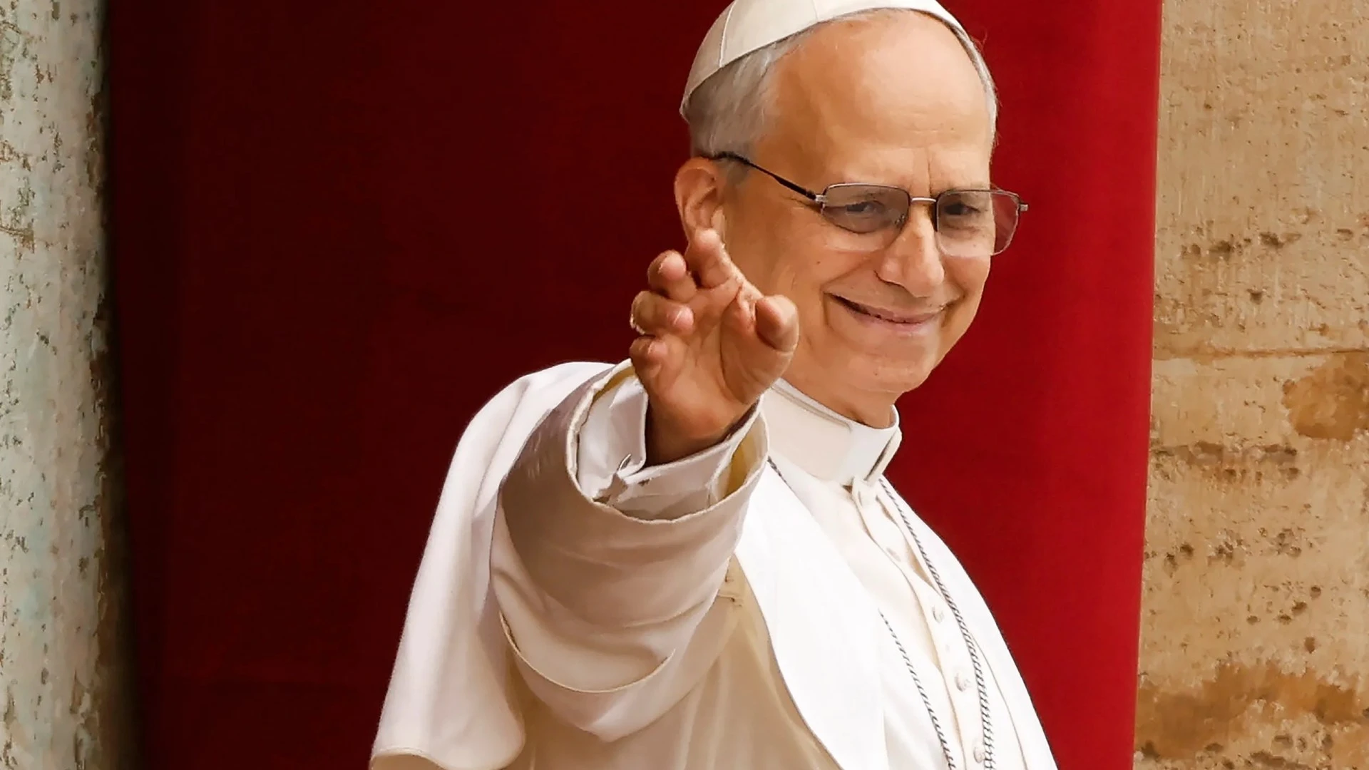 Pope fears WW3 had started 'in pieces' & urges 'lasting peace' in Ukraine