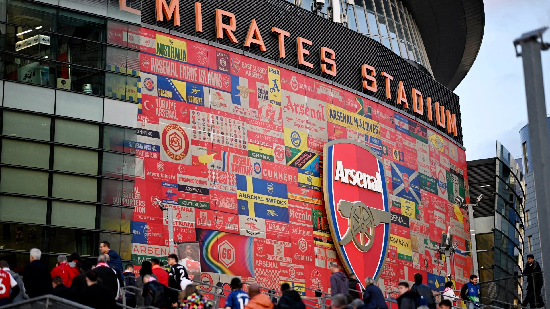 Arsenal could move to Wembley amid plan to transform Emirates Stadium