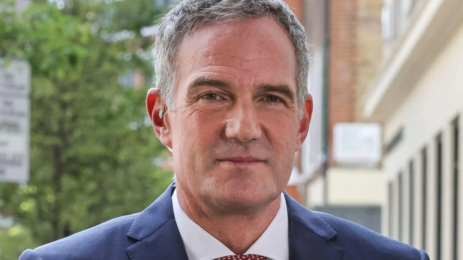 Kyle MUST apologise for Farage slur then make the move that WILL protect kids