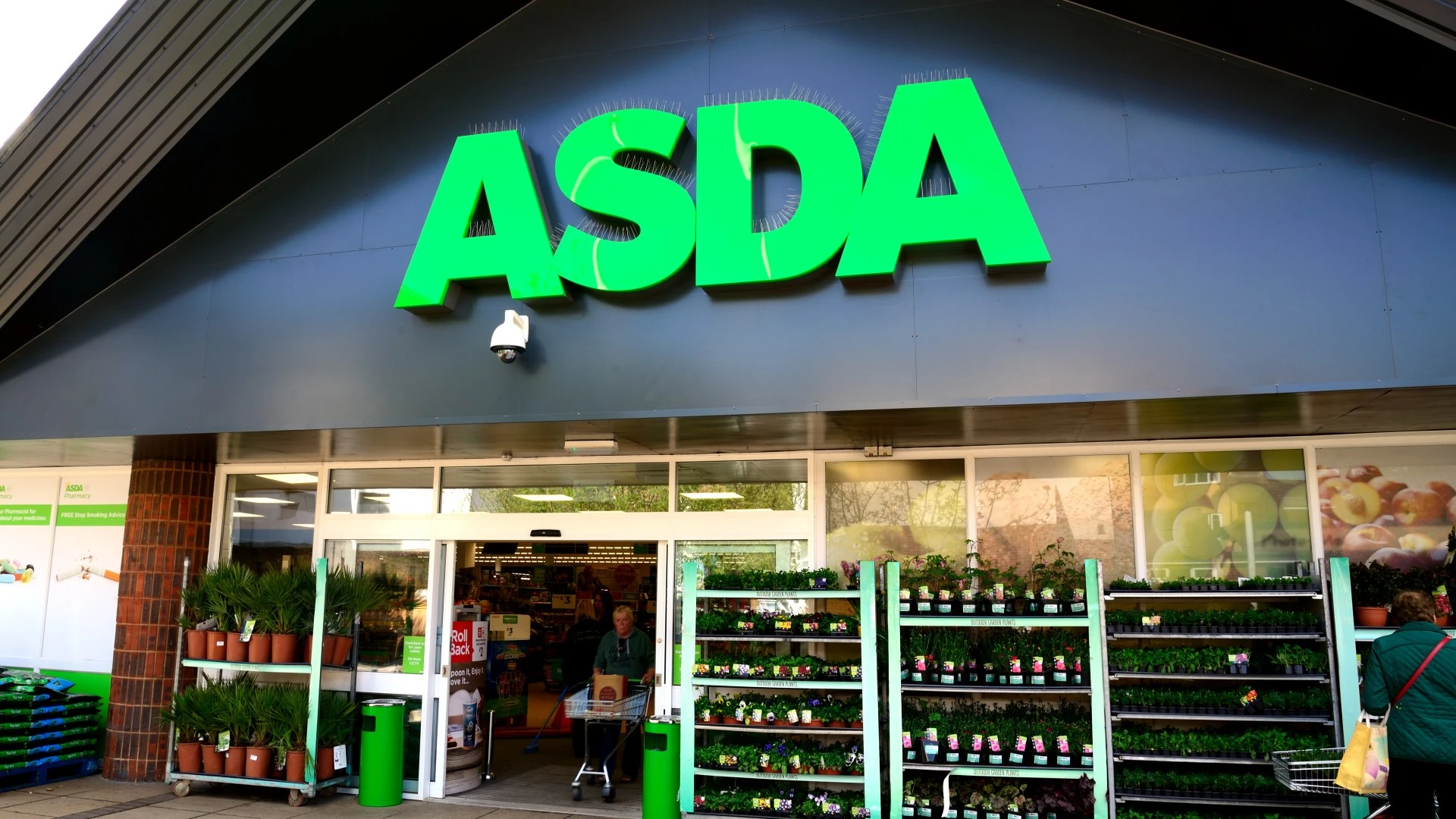 Shoppers spot 'secret' rude detail on £7 summer top in Asda - so can you see it?