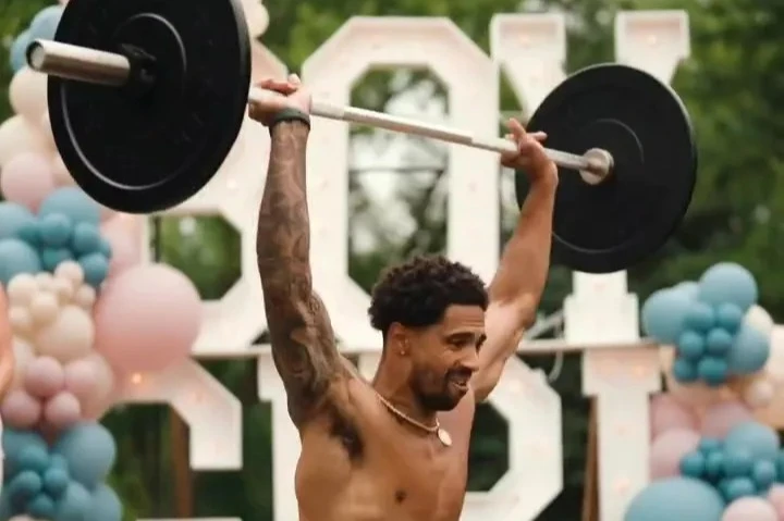 Couple slammed for 'embarrassing' gender reveal with 'self centred' dad