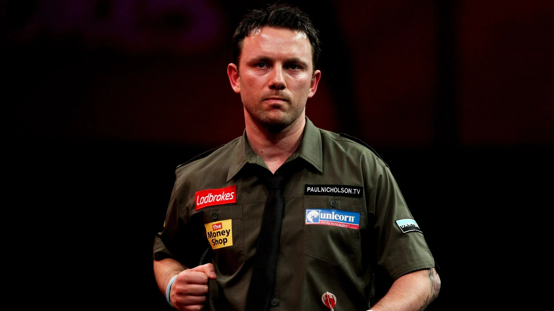 Darts cult hero reveals moment he got job in a bar and almost ran out of money