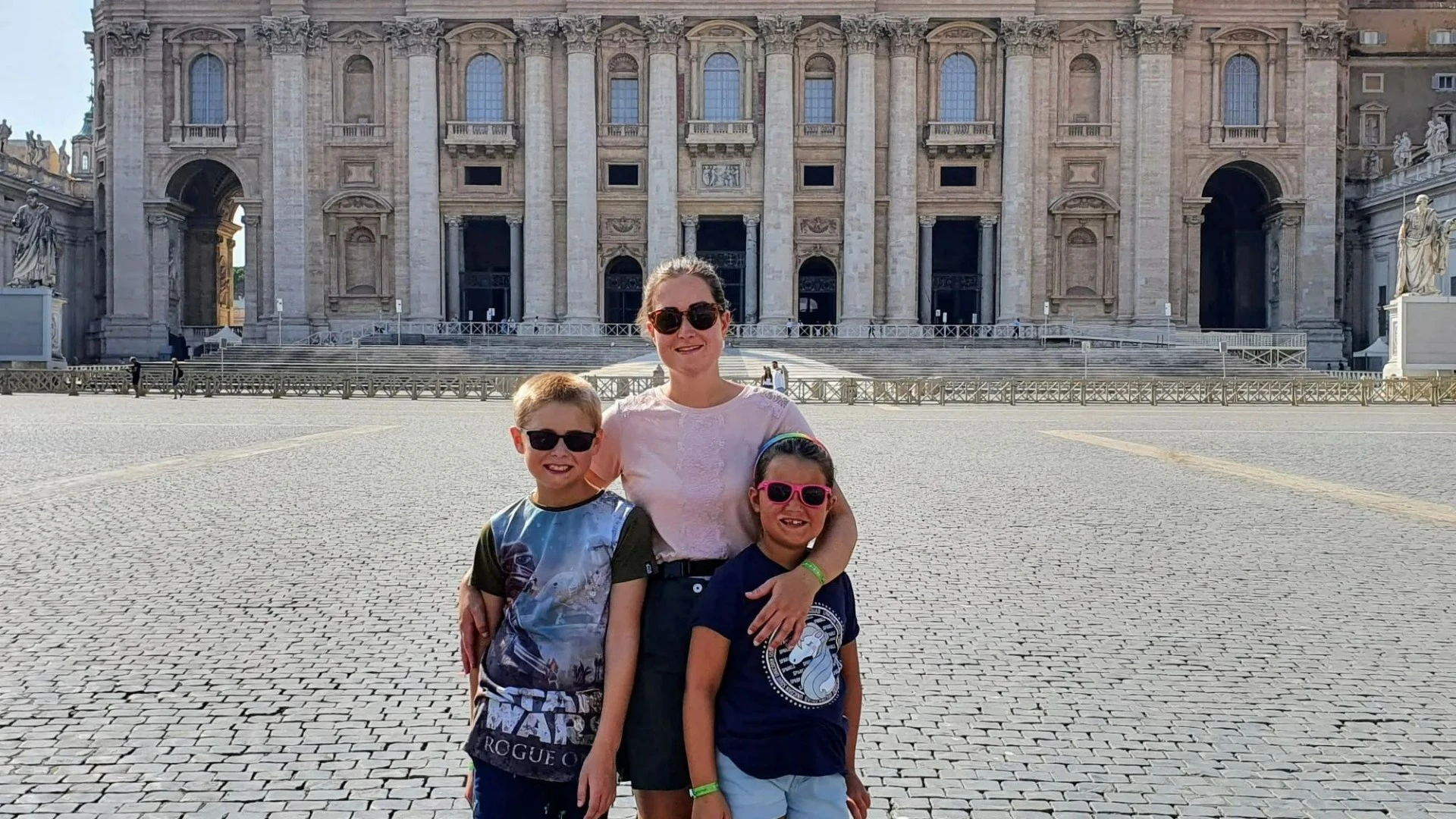 Mum shares her top tips to save thousands with free days out & summer holidays