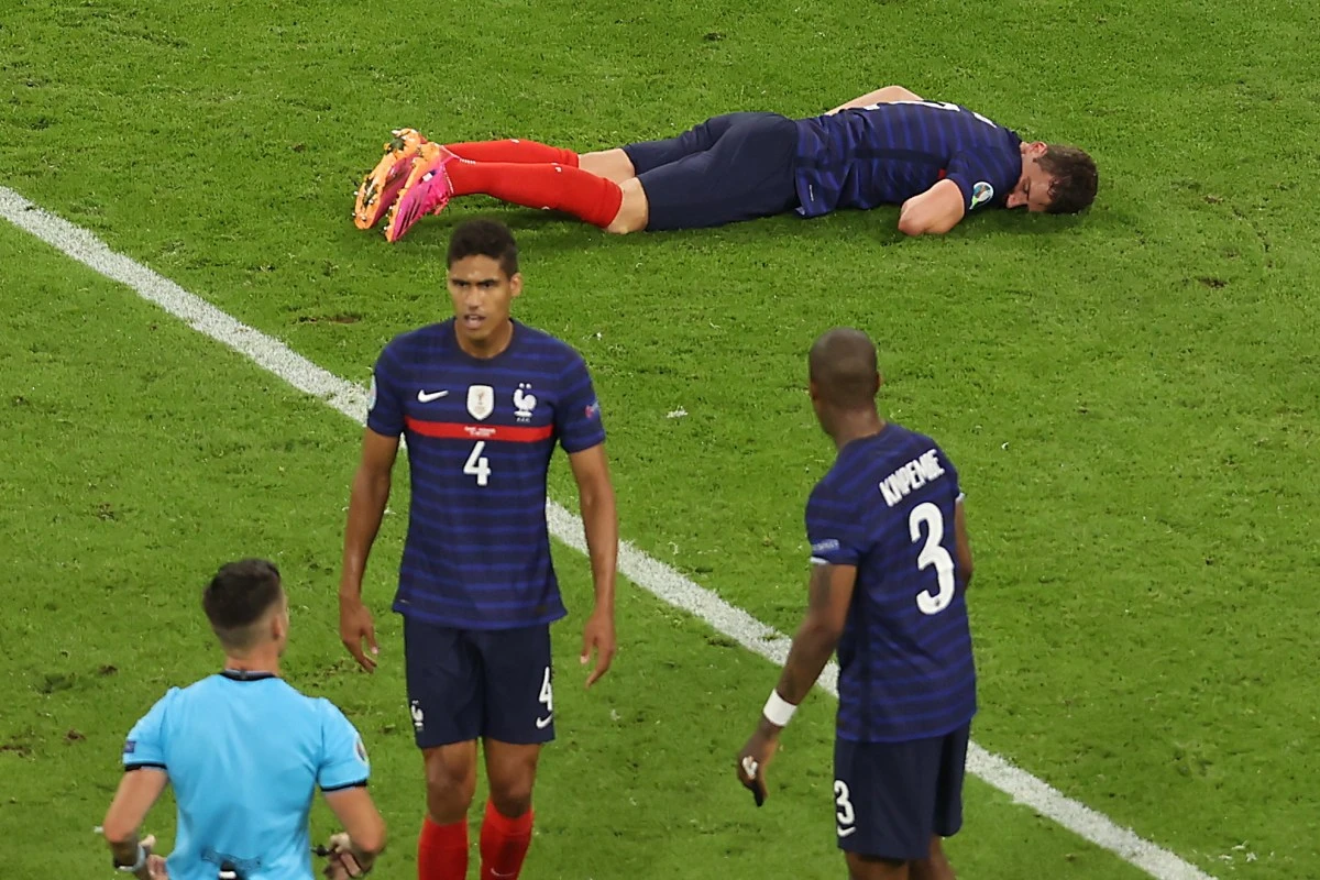 Pavard reveals he was KNOCKED OUT for 15 seconds sparking concussion sub row
