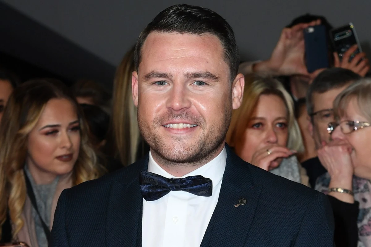 Emmerdale's Danny Miller 'saves distressed man preparing to jump from a bridge'
