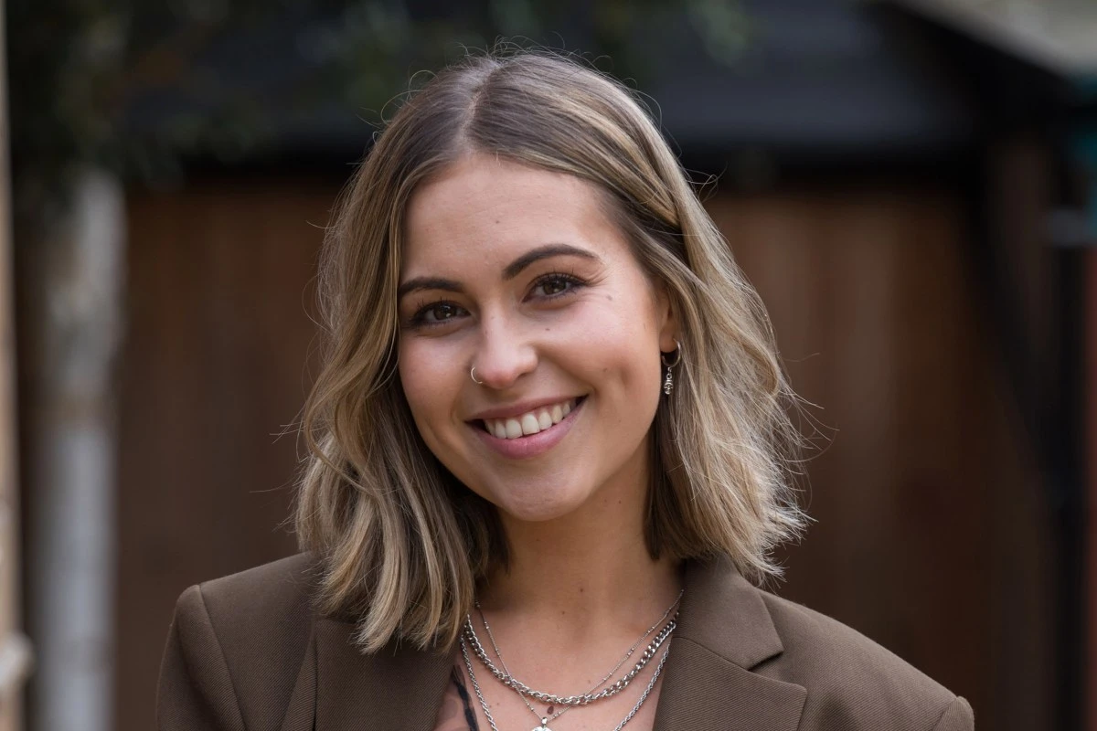WATCH OUT WARREN Hollyoaks' Cormac's daughter Summer arrives in the village for revenge