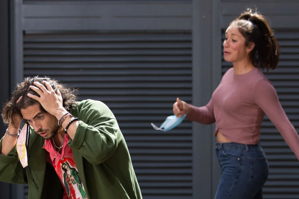 MEMORY LOSS 10 Corrie spoilers for next week - Shona cuts off a customer's hair