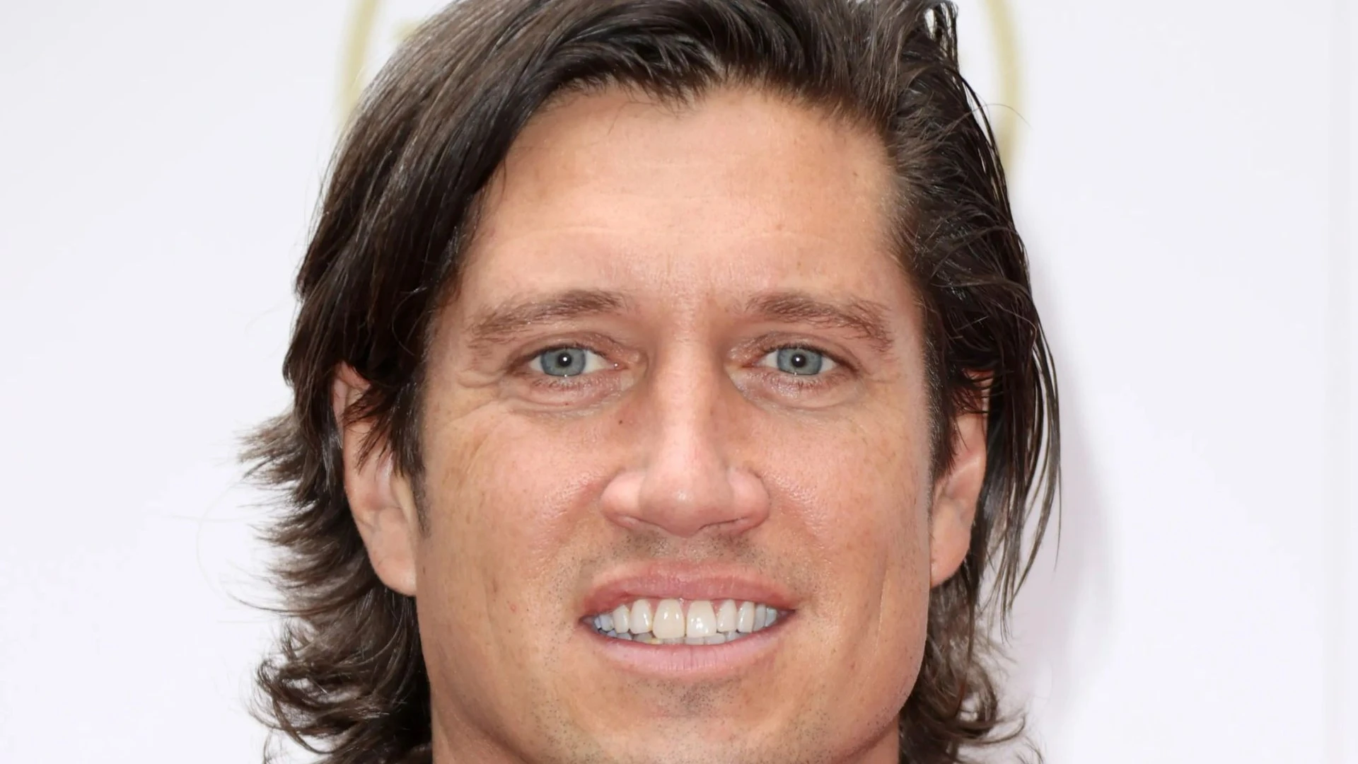 Vernon Kay claps back at fans after claims he wore a 'padded shirt' to Wimbledon