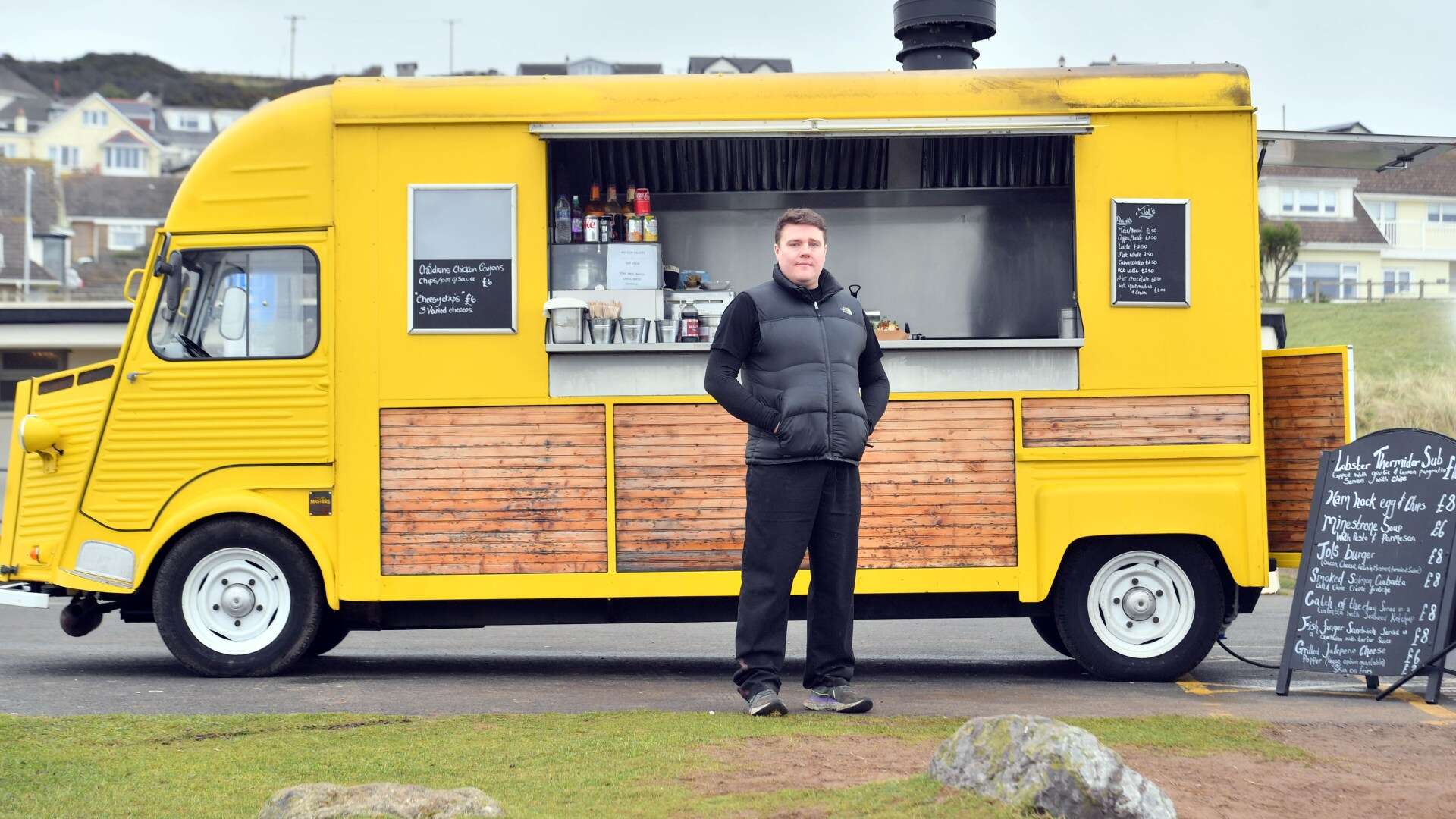 Award-winning chef forced to shut luxury food truck selling £16 lobster subs