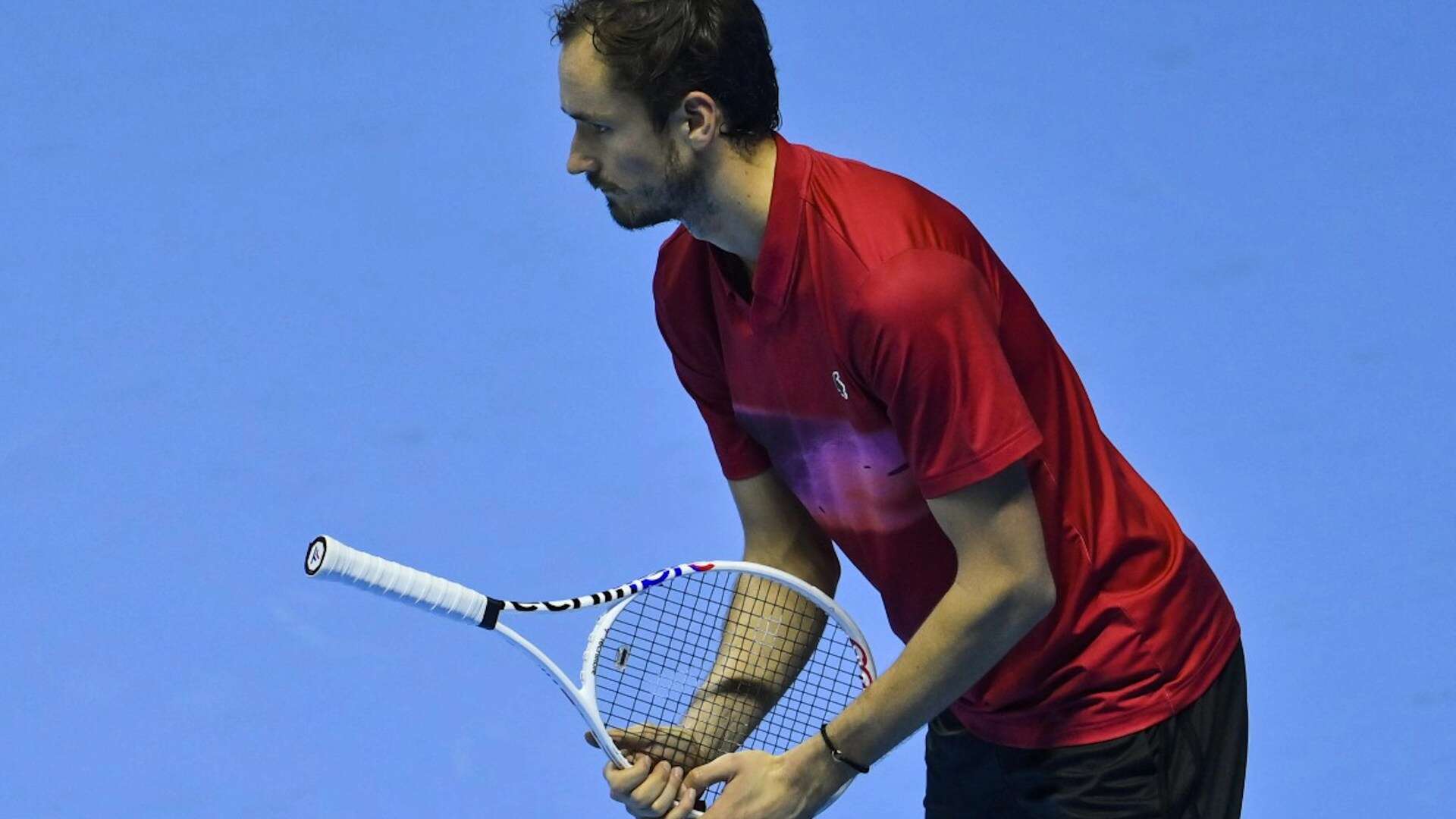 Daniil Medvedev 'loses his mind' doing something never seen before in game