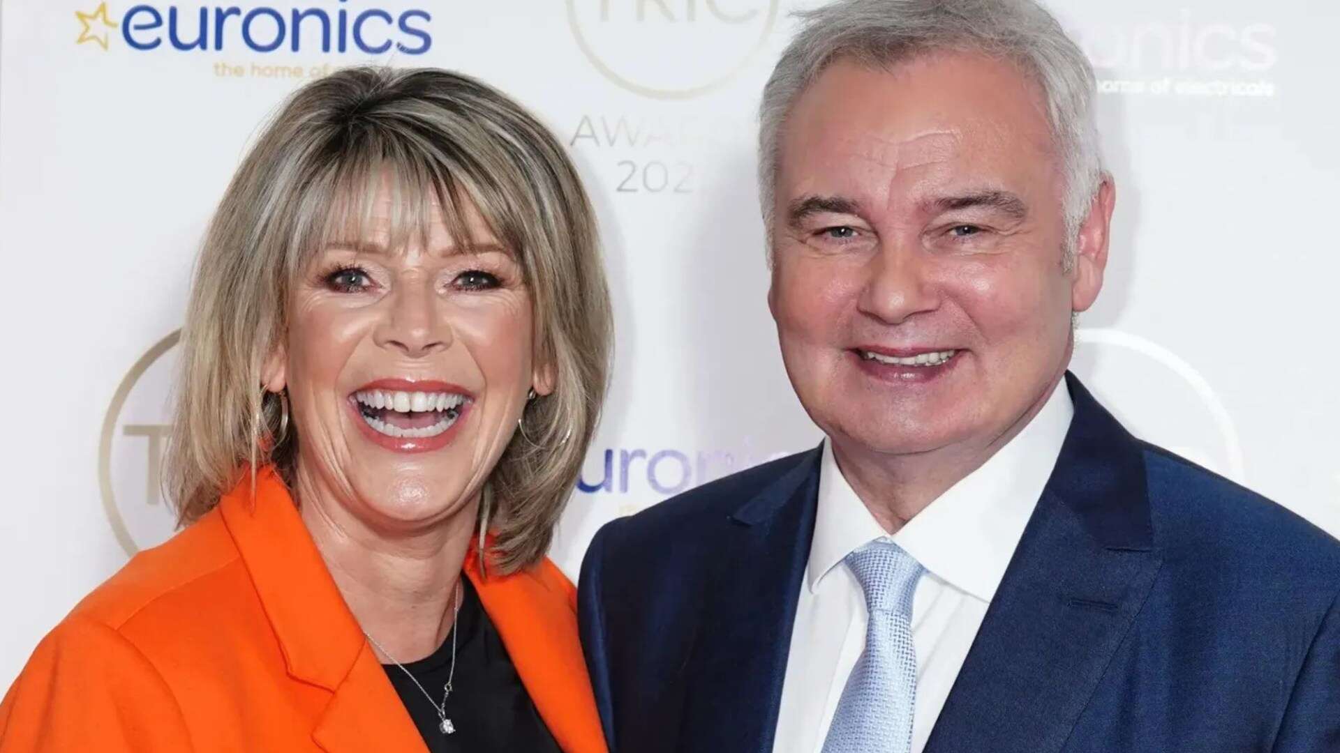 Major update in Eamonn & Ruth split as she hires fierce divorce lawyer