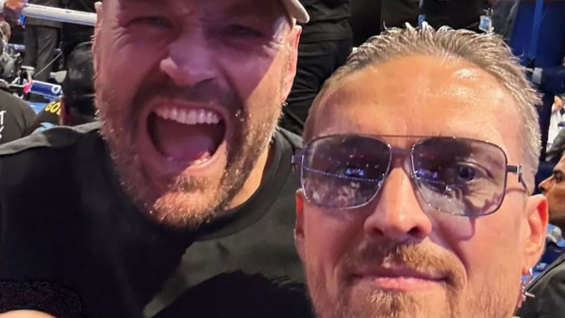 Tyson Fury and Usyk put rivalries aside as they reunite for amazing selfie